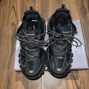 Balenciaga trackrunners